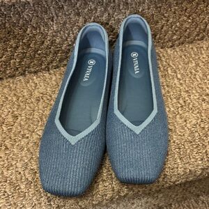 Vivaia Women's Light Blue Flats Size 39.5